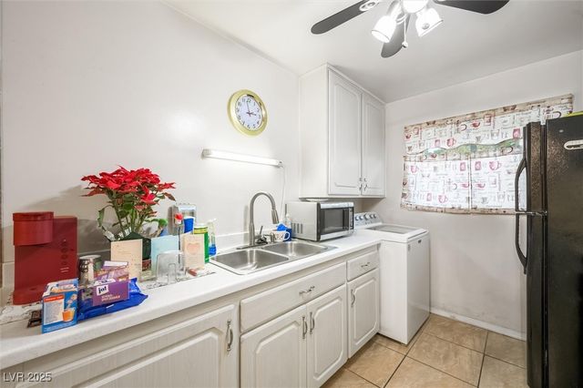 2712 Willoughby Avenue, Las Vegas, NV 89101