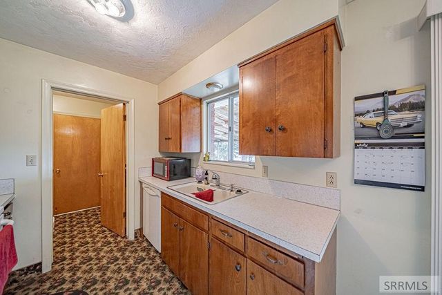 21 S 600 W, Blackfoot, ID 83221