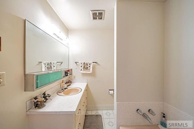 21 S 600 W, Blackfoot, ID 83221