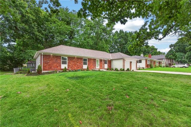 6323 Woodson Drive, Mission, KS 66202