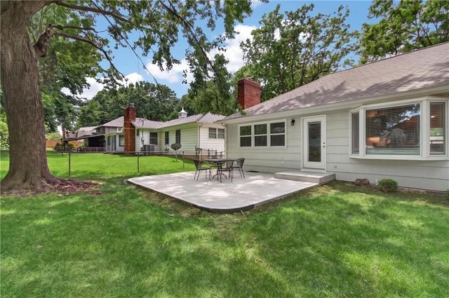 6323 Woodson Drive, Mission, KS 66202