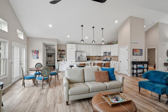 7533 W Whitehall Circle, West Chester, OH 45069