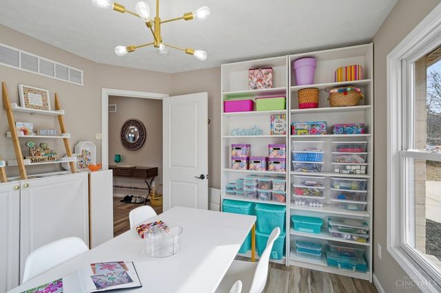 7533 W Whitehall Circle, West Chester, OH 45069