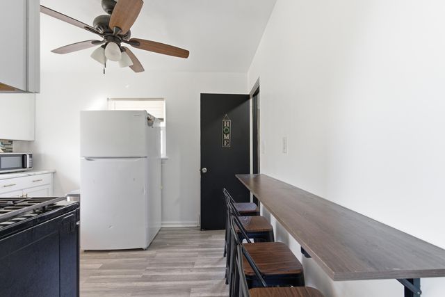 6611 Arkansas Avenue, Hammond, IN 46323