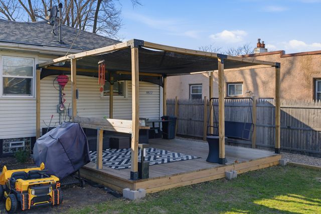 6611 Arkansas Avenue, Hammond, IN 46323