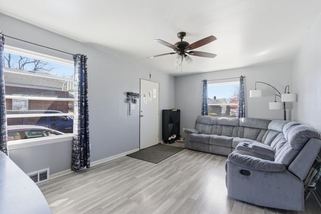 6611 Arkansas Avenue, Hammond, IN 46323