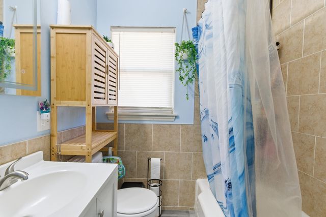 6611 Arkansas Avenue, Hammond, IN 46323