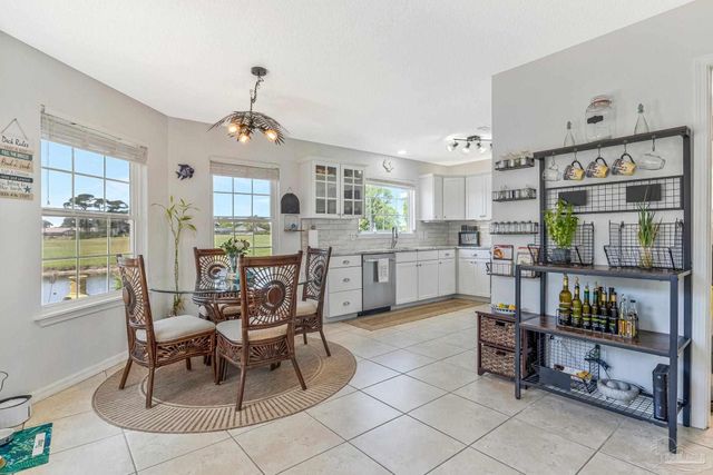 1089 Lionsgate Ln, Gulf Breeze, FL 32563