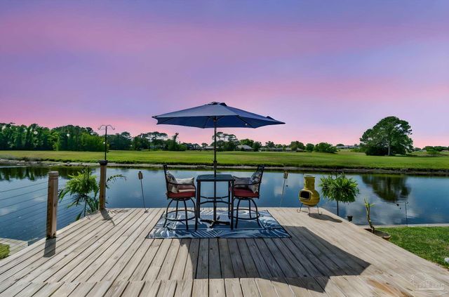 1089 Lionsgate Ln, Gulf Breeze, FL 32563