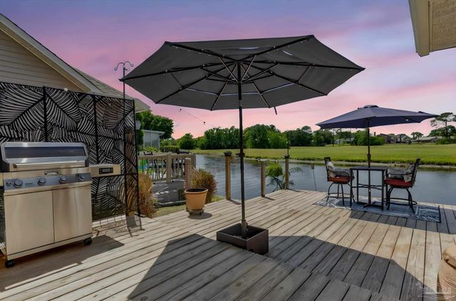1089 Lionsgate Ln, Gulf Breeze, FL 32563