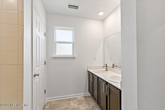 11176 GWEN Lane, Jacksonville, FL 32218