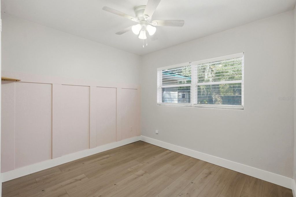 Image 21 of property listing at 133 CRESTWOOD AVENUE, Palatka, FL 32177