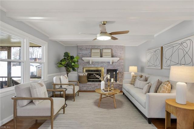 600 Gloria DR, Chesapeake, VA 23322