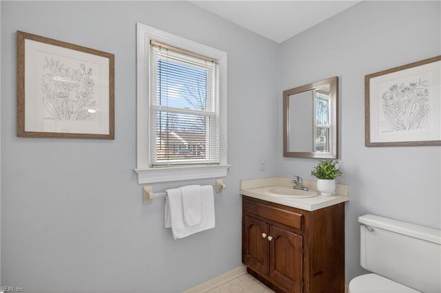 600 Gloria DR, Chesapeake, VA 23322