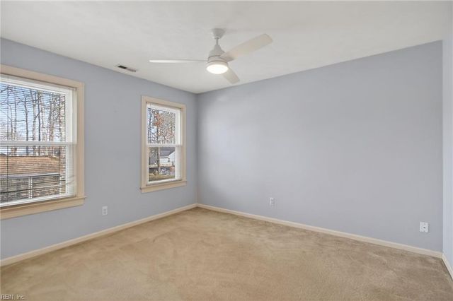 600 Gloria DR, Chesapeake, VA 23322