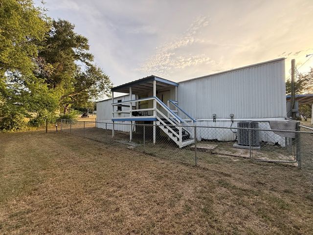 507 Mason Drive, Seven Points, TX 75143