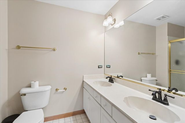 1449 Whitespire Court, Naperville, IL 60565