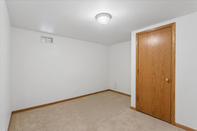 1449 Whitespire Court, Naperville, IL 60565