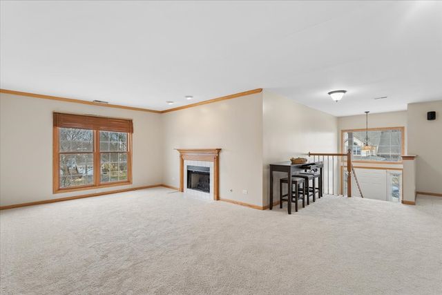 1449 Whitespire Court, Naperville, IL 60565