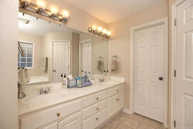 45 W Point Drive, Maumelle, AR 72113