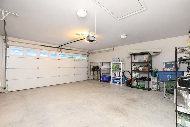 45 W Point Drive, Maumelle, AR 72113