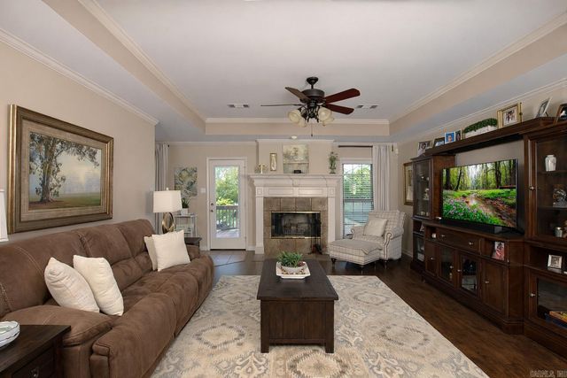 45 W Point Drive, Maumelle, AR 72113