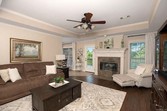 45 W Point Drive, Maumelle, AR 72113