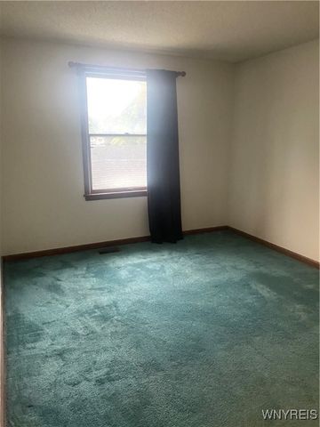 4623 Chestnut Ridge Road B, Amherst, NY 14228