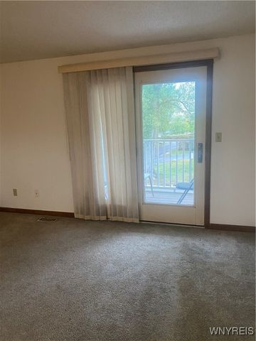 4623 Chestnut Ridge Road B, Amherst, NY 14228