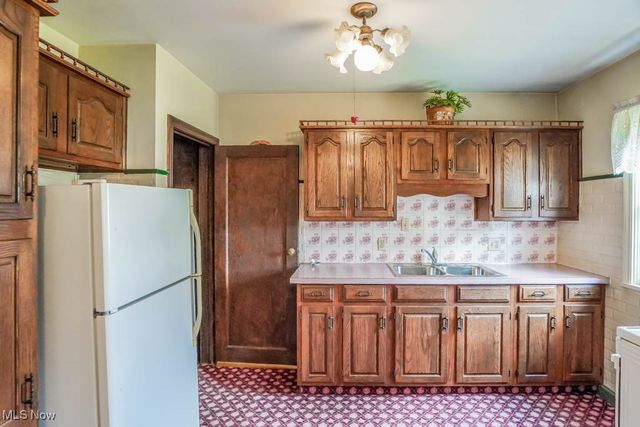 138 Wrexham Avenue SW, Massillon, OH 44646