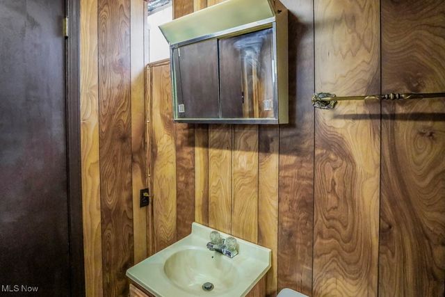 138 Wrexham Avenue SW, Massillon, OH 44646