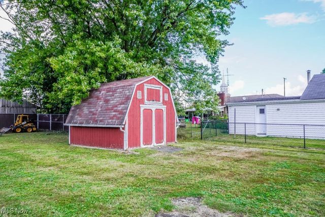 138 Wrexham Avenue SW, Massillon, OH 44646