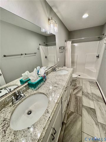 510 Oakleigh Ave, Appomattox, VA 24522