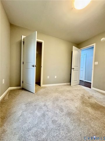 510 Oakleigh Ave, Appomattox, VA 24522