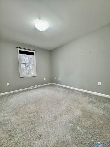 510 Oakleigh Ave, Appomattox, VA 24522