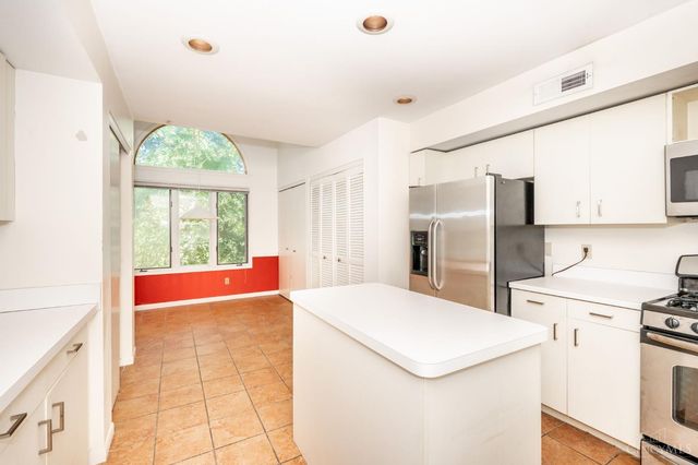 2600 Cleinview Avenue, Cincinnati, OH 45206