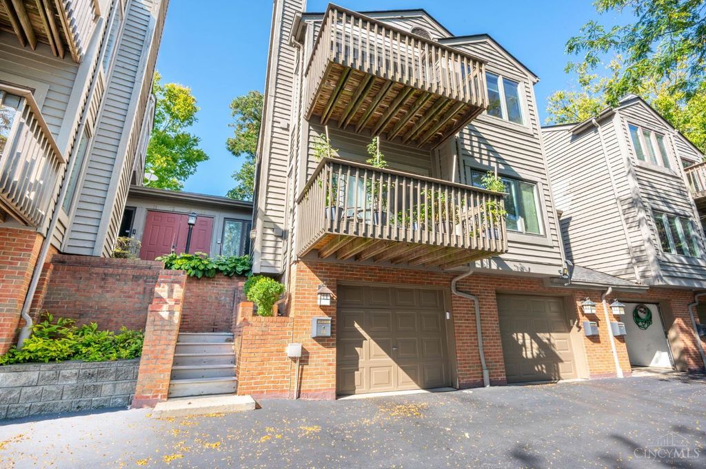 2600 Cleinview Avenue, Cincinnati, OH 45206