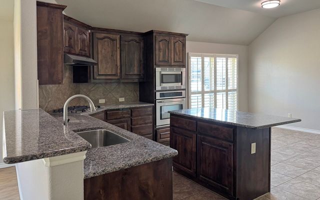 1113 Seguin Road, Forney, TX 75126