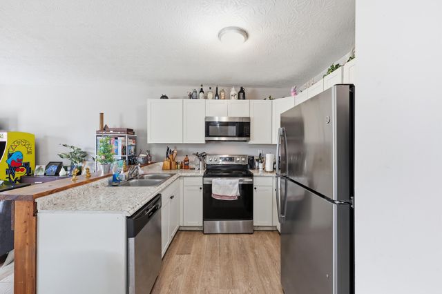 258-260 Elkhorn Meadows Drive, Georgetown, KY 40324