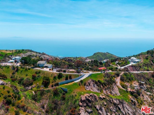 24775 W Saddle Peak Road, Malibu, CA 90265