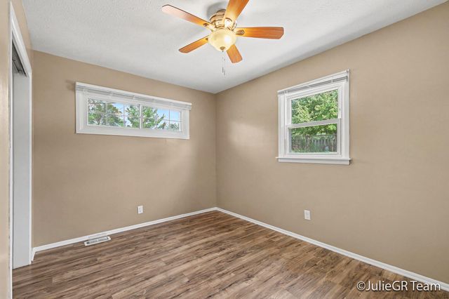1534 Katrina Drive SE, Kentwood, MI 49508