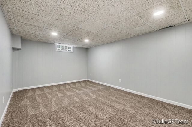 1534 Katrina Drive SE, Kentwood, MI 49508