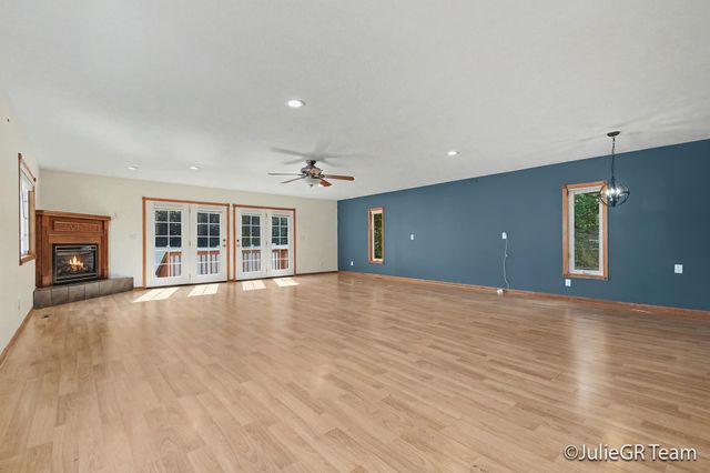 1534 Katrina Drive SE, Kentwood, MI 49508