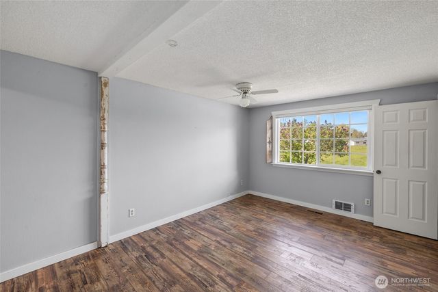 11103 13th Street E, Edgewood, WA 98372
