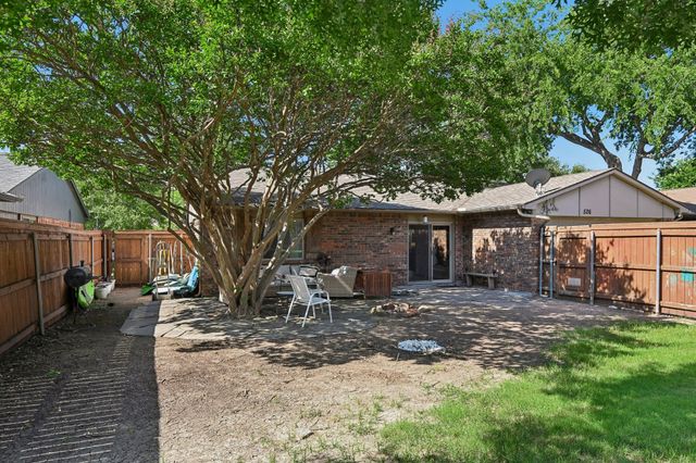 526 Shadowcrest Lane, Coppell, TX 75019