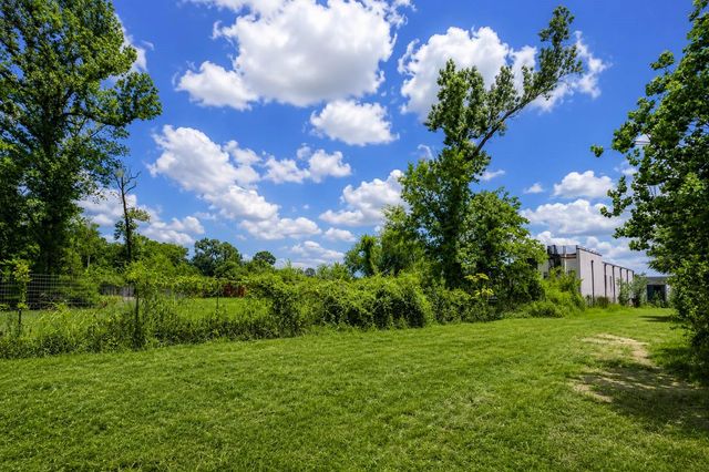 1715 Paul Quinn Street, Houston, TX 77091