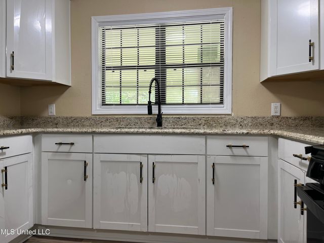 7701 Harold Avenue, Moss Point, MS 39563