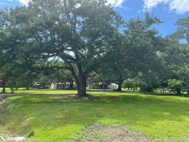 7701 Harold Avenue, Moss Point, MS 39563