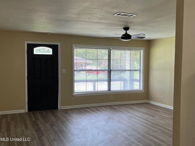 7701 Harold Avenue, Moss Point, MS 39563