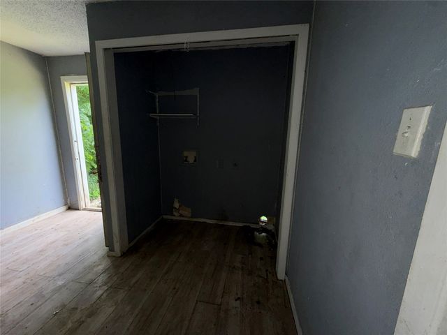 5533 BONG Drive, Fort Worth, TX 76112